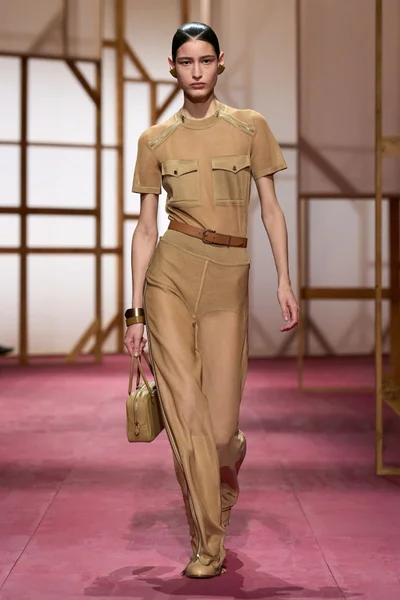 Look 2